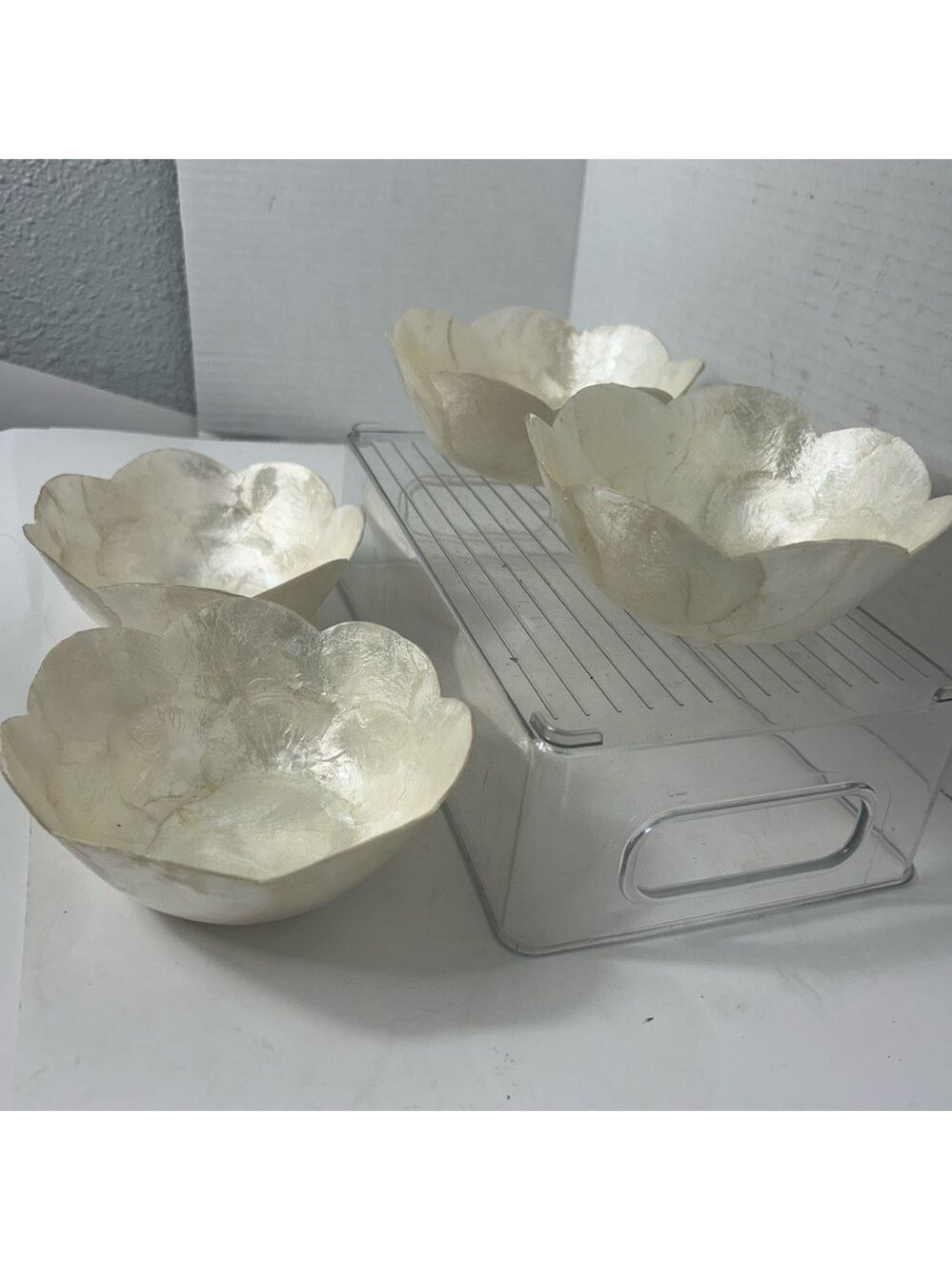 Set of 4 Vintage Capiz Shell Scalloped Edge Bowls Cream 5.5”x2.75” Boho Beachy - Picture 3 of 5